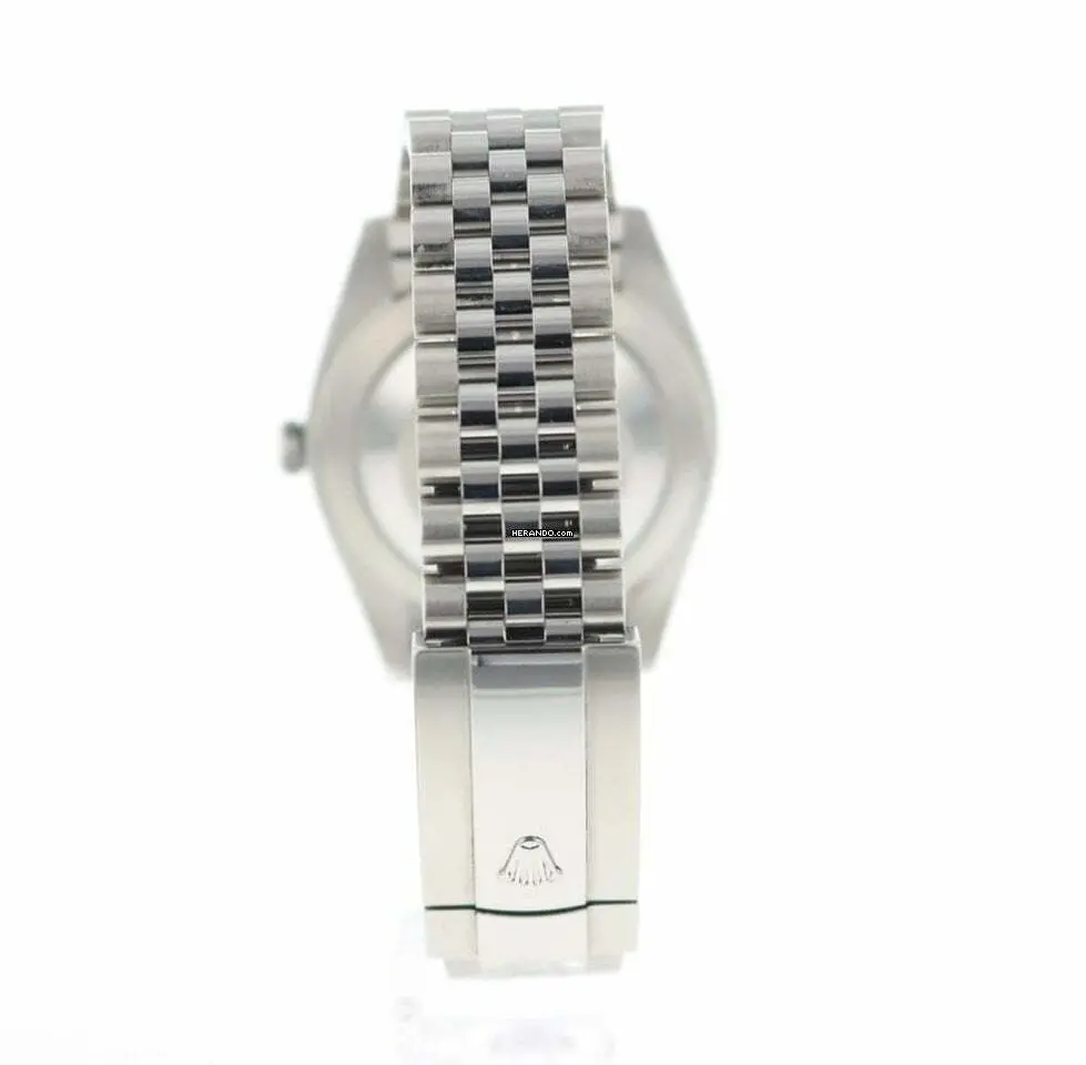 watches-330073-28621992-qd22s54my9cv20to3p641rqa-ExtraLarge.webp