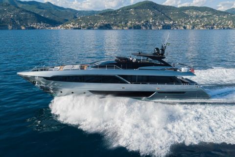 Riva 100 Corsaro